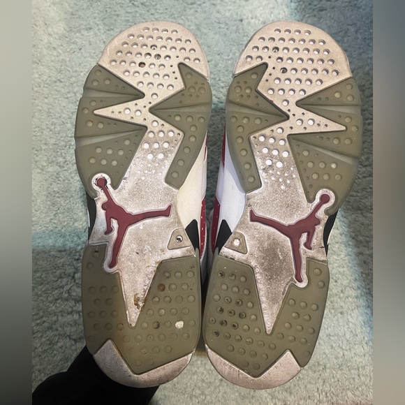 Jordan 6 Carmine Size 6y - Picture 6 of 6